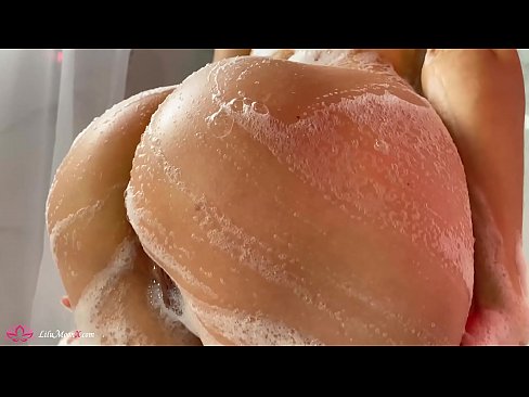 ❤️ Brunette onanerar fittan med vibrator till intensiv orgasm i duschen ️ Porno at sv.sexygirlspics.ru